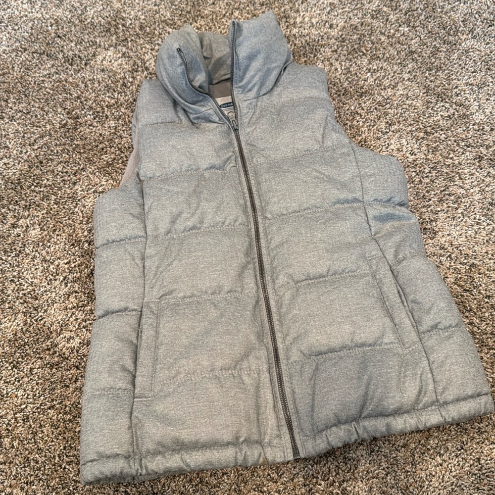 Old Navy Grey Puffer Vest